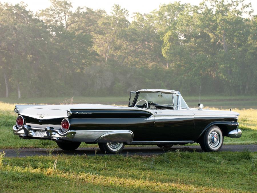  Ford Fairlane 500 Skyliner Retractable Hardtop 1959 года  (фото 9 из 31)